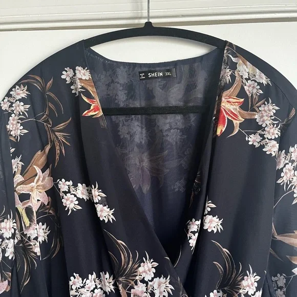 Floral Long Sleeve Dress - Picture 4 of 6